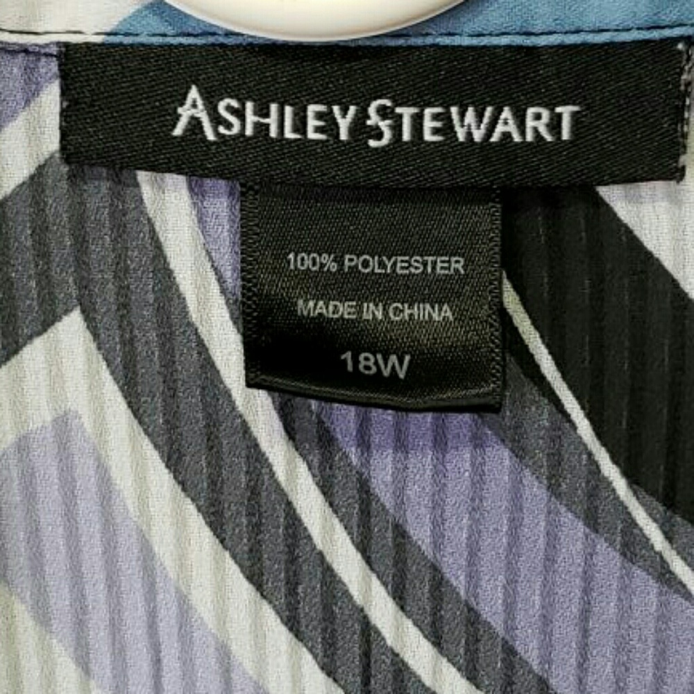 18W Ashley Stewart Blue Black on White